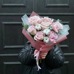 Лила: фактурная роза Фейт и соцветия хлопка в Санкт-Петербурге - Фотография 6