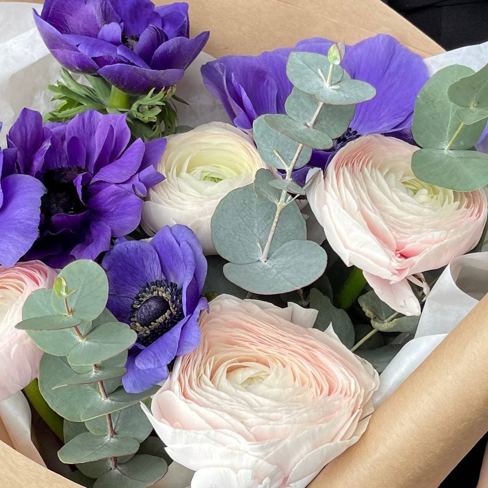 Сон импрессиониста: ранункулюсы и анемоны