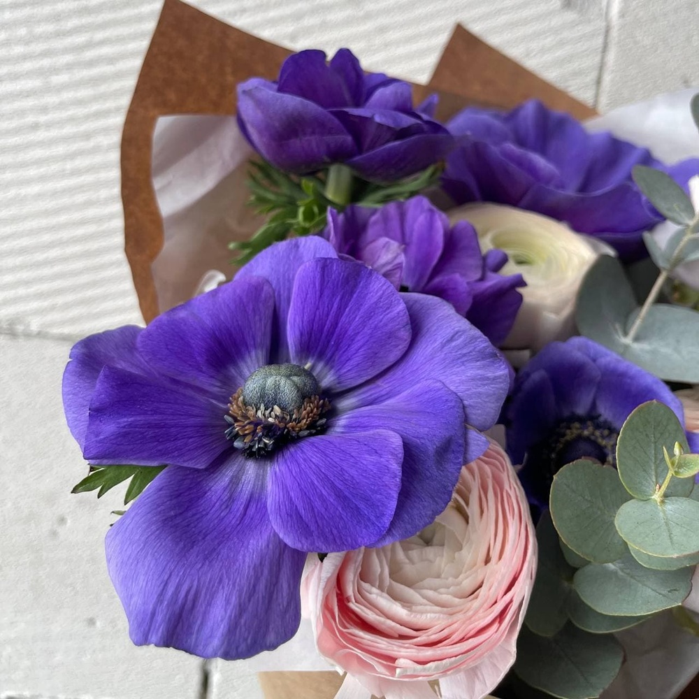 Сон импрессиониста: ранункулюсы и анемоны