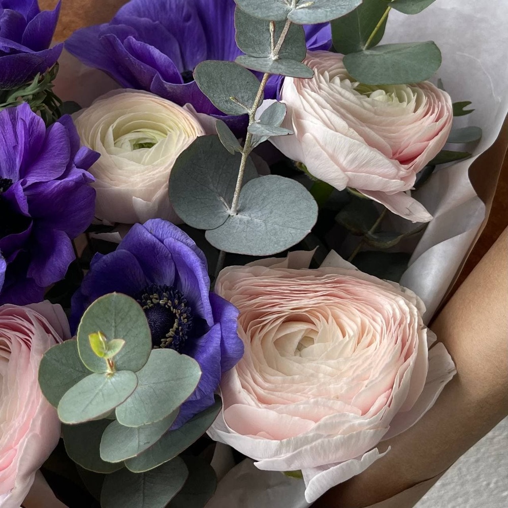 Сон импрессиониста: ранункулюсы и анемоны