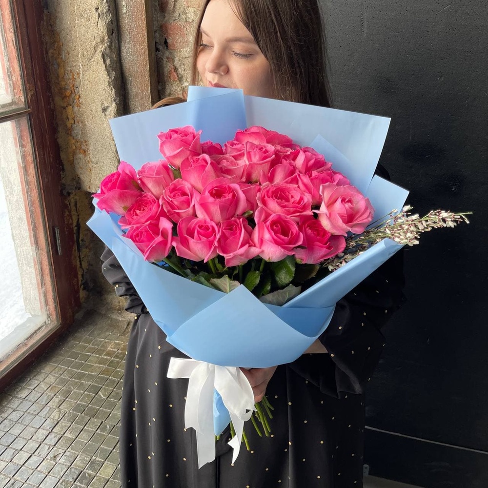 Феличита: 25 розовых роз