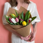 Букет тюльпанов с доставкой в Санкт-Петербурге - Фотография 4