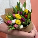Букет тюльпанов с доставкой в Санкт-Петербурге - Фотография 5