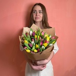 Букет 45 тюльпанов разных цветов. Доставка круглосуточно в СПб - Фотография 7