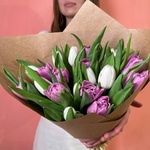 Букет тюльпанов с доставкой в Санкт-Петербурге - Фотография 4