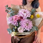 Луна Сен-Тропе: ажурная эустома и хризантема в Санкт-Петербурге - Фотография 7