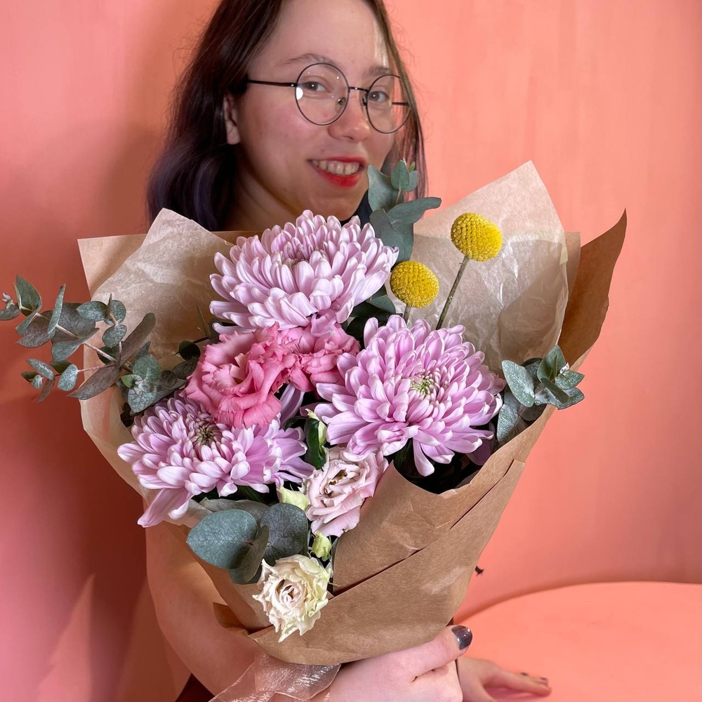 Луна Сен-Тропе: ажурная эустома и хризантема в Санкт-Петербурге