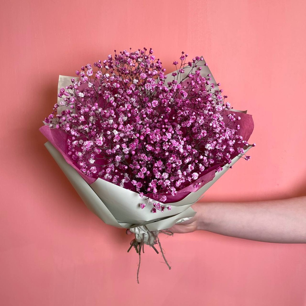 Кис-кис: букет из розовой гипсофилы