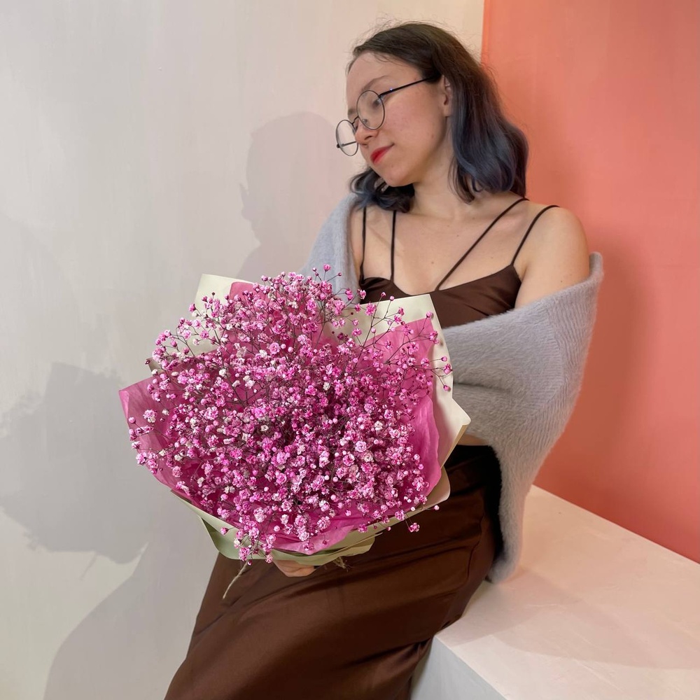 Кис-кис: букет из розовой гипсофилы в Санкт-Петербурге