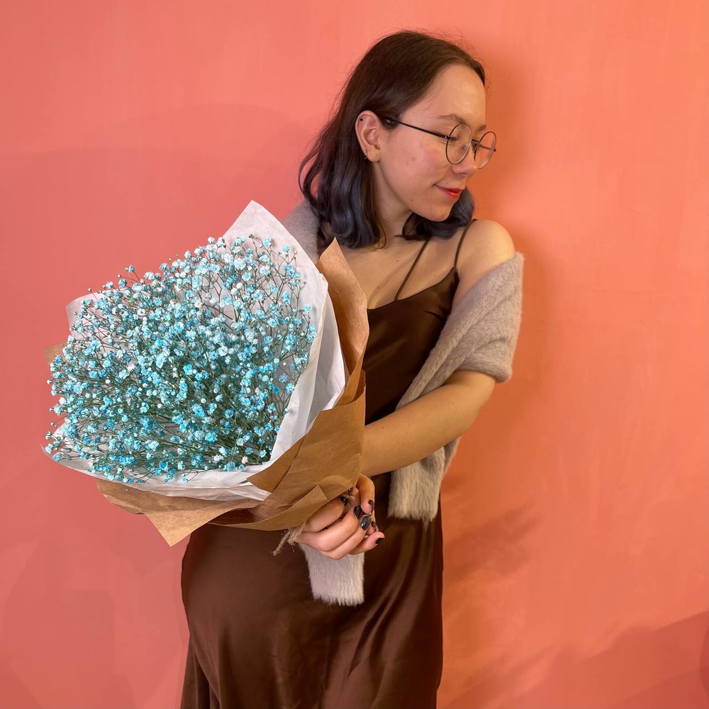 Кис-кис: букет из бирюзовой гипсофилы