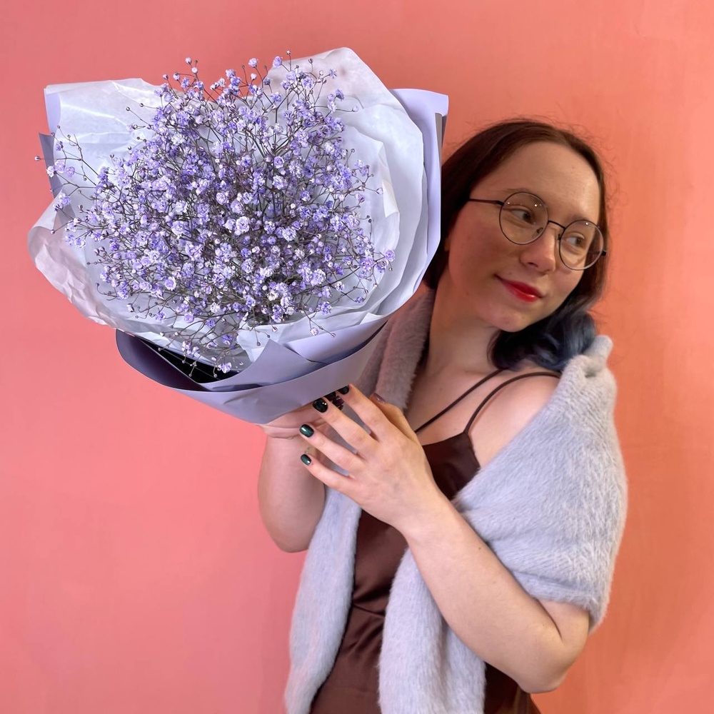 Кис-кис: букет из сиреневой гипсофилы