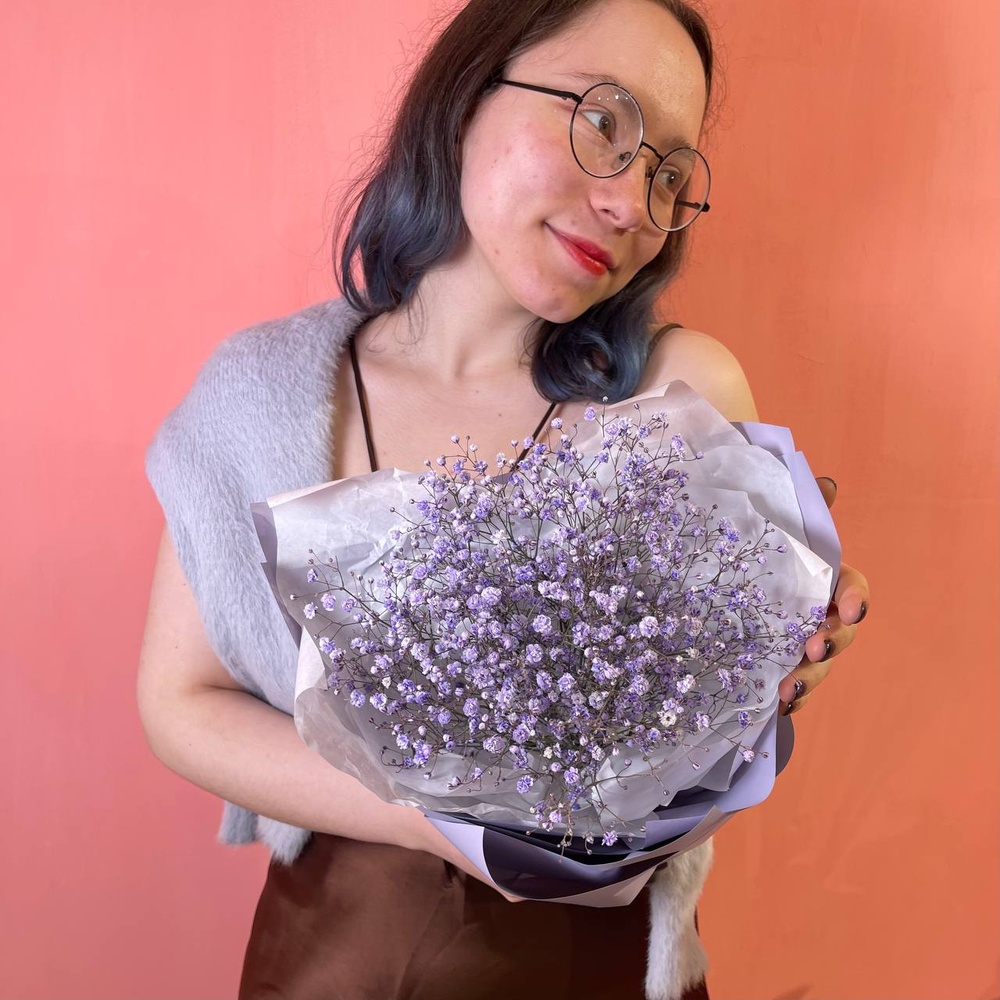 Кис-кис: букет из сиреневой гипсофилы