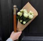 Зайка моя: белые кустовые розы с оформлением с доставкой по Санкт-Петербургу и Лен обл - Фотография 4