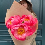 Букет из коралловых пионов в Санкт-Петербурге - Фотография 2