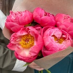Букет из коралловых пионов в Санкт-Петербурге - Фотография 4