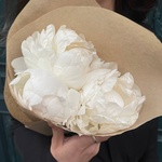 Букет из белых пионов в Санкт-Петербурге - Фотография 5