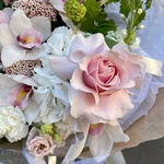 Мой ласковый и нежный зверь: белоснежные орхидеи, гортензия и другие цветы в Санкт-Петербурге - Фотография 3