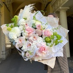 Мой ласковый и нежный зверь: белоснежные орхидеи, гортензия и другие цветы в Санкт-Петербурге - Фотография 1