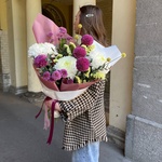 Букет Шалости садовода. Сортовые хризантемы и другие цветы с доставкой в Санкт-Петербурге - Фотография 5