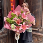 «Окно в сад»: лилия, цветущие ветки и другие цветы в Санкт-Петербурге - Фотография 5