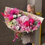 «Комната цветных пелерин: гортензия, орхидеи, герберы и другие цветы» в Санкт-Петербурге - Фотография 4