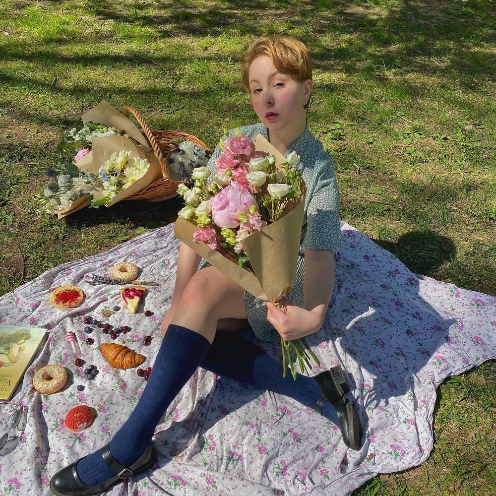 Клубничное мороженое: пышный пион, кружевная эустома и кустовая роза