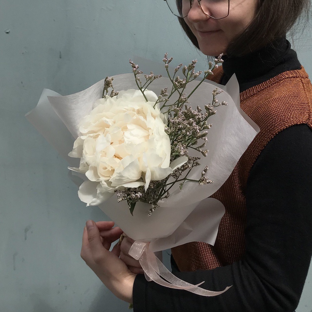 Нежность: волшебный пион и фактурный лимониум