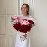 Дюссельдорф: бордовые пионы и пионовидные розы в Санкт-Петербурге - Фотография 7