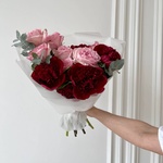 Дюссельдорф: бордовые пионы и пионовидные розы в Санкт-Петербурге - Фотография 5