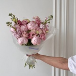 Кимберли: пионы, маттиола и ажурная эустома в Санкт-Петербурге - Фотография 6