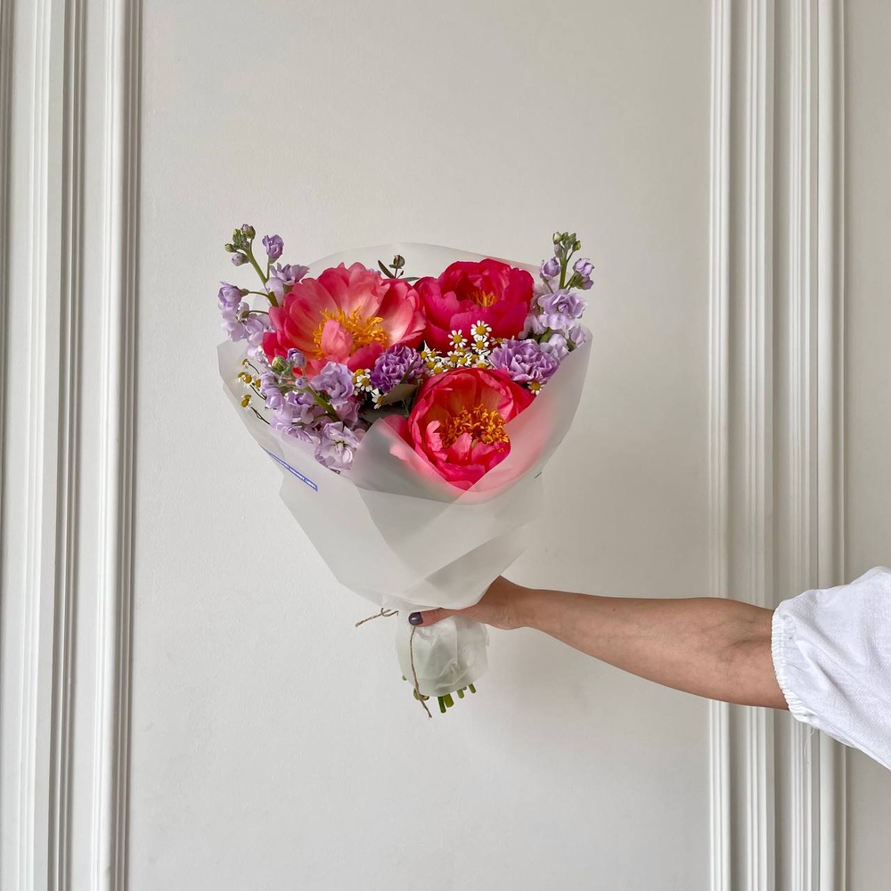 Эль Монте: коралловые пионы и ароматная маттиола