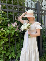 more-volnuetsya-belyy-pion-kruzhevnoy-liziantus-kustovaya-roza - Фотография 4