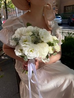 more-volnuetsya-belyy-pion-kruzhevnoy-liziantus-kustovaya-roza - Фотография 5