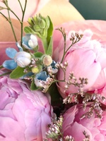 Румяна Барби: букет пионов для красотки с доставкой по СПб - Фотография 11