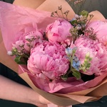 Румяна Барби: букет пионов для красотки с доставкой по СПб - Фотография 8