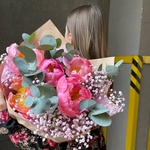 Мон Тоне: коралловые пионы и гипсофила в Санкт-Петербурге - Фотография 1