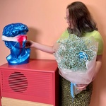 Букет «Сладкая вата» из голубой гипсофилы с карамелью на палочке с доставкой по СПб - Фотография 6