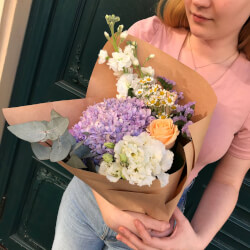 Букет «Дыхание лета: гортензия, ромашки, эустома» Букет «Дыхание лета: гортензия, ромашки, эустома»