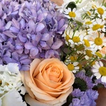 Дыхание лета: гортензия, ромашки, эустома с доставкой по СПб - Фотография 6