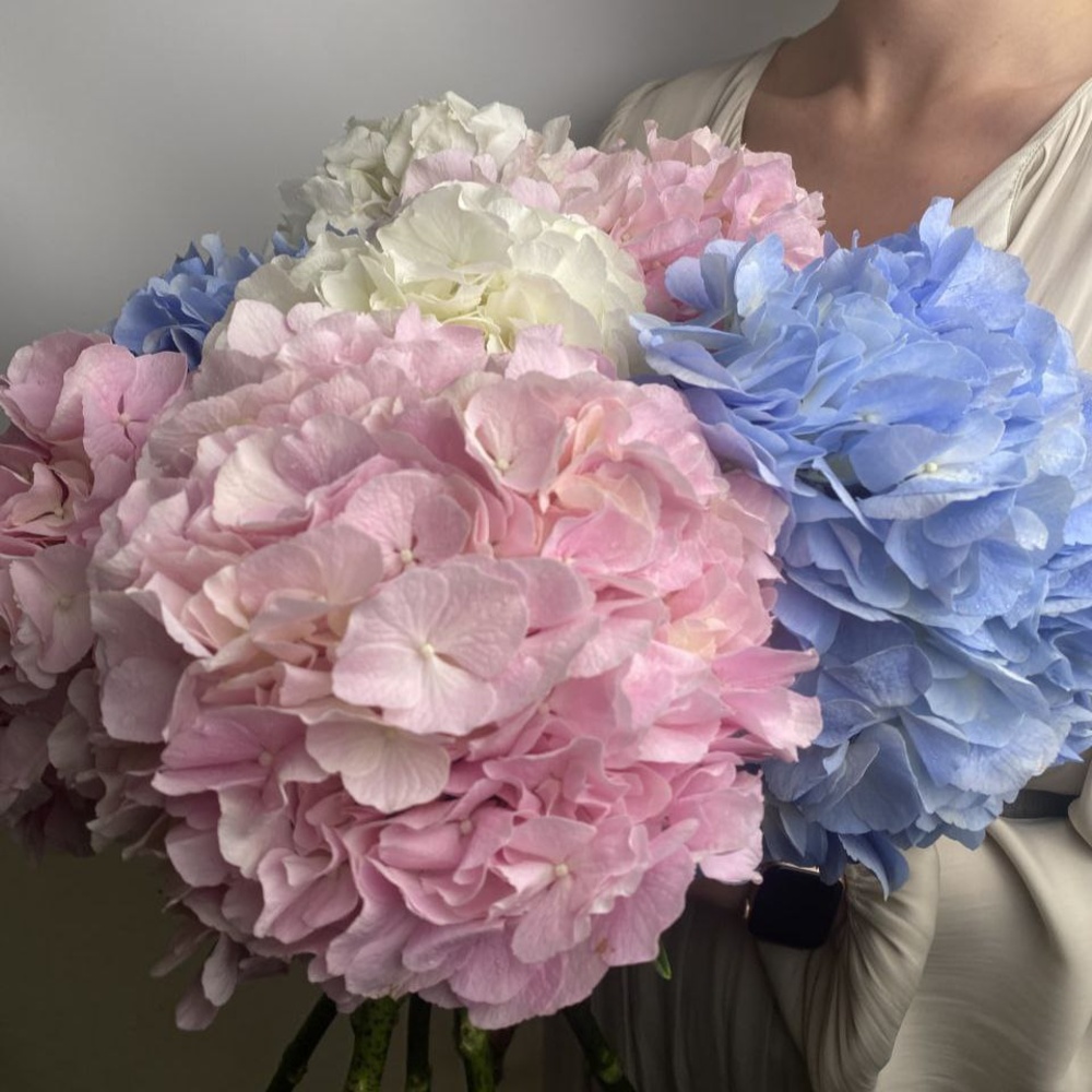  Доставка букетов по СПБ