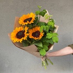 Дачный сезон: подсолнухи и листья малины с доставкой в Санкт-Петербурге - Фотография 4