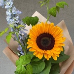 Лето у бабули: подсолнух и другие цветы с доставкой в Санкт-Петербурге - Фотография 2