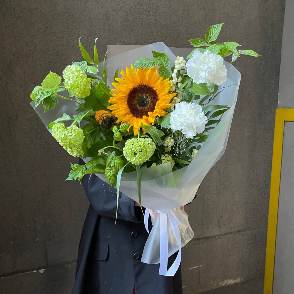 В гостях у Ван Гога: полевой букет с подсолнухом в Санкт-Петербурге