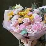 Румяный рассвет: букет из фактурных цветов в Санкт-Петербурге - Фотография 9