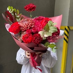 Рябиновая аллея: осенний букет с красными и бордовыми цветами в Санкт-Петербурге - Фотография 6