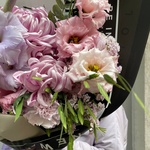 Тающий день: нежный букет с сезонными цветами в Санкт-Петербурге - Фотография 6