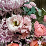 Шорох снов: космические хризантемы, пионовидные розы и другие цветы в Санкт-Петербурге - Фотография 7