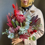 Шантарам: свадебный букет в бордовой гамме в Санкт-Петербурге - Фотография 3