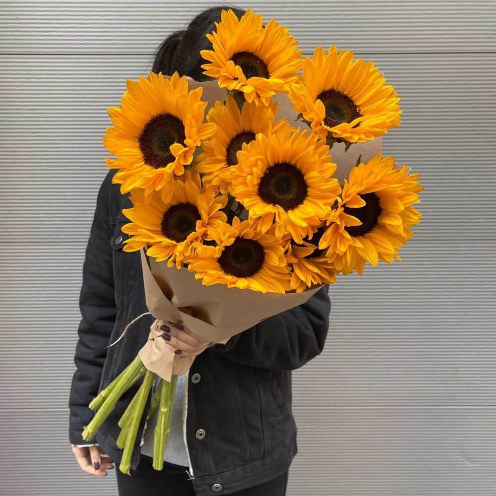 Живописные подсолнухи в крафте в Санкт-Петербурге