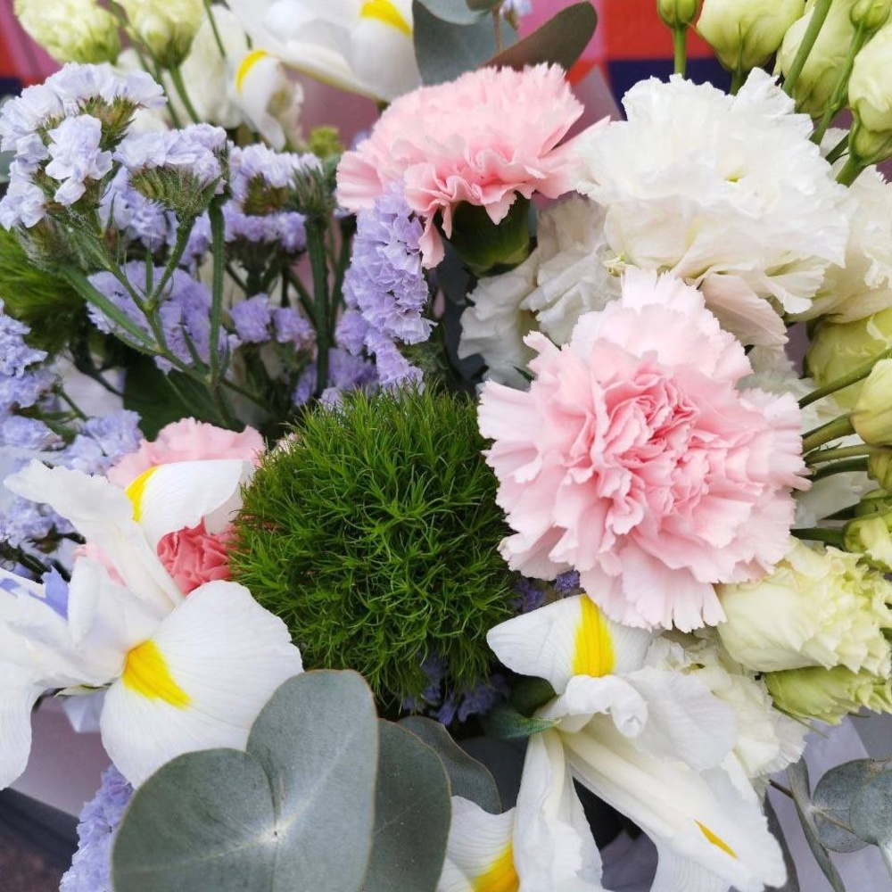 Букет для тельцов: сантименты, милота и пушистый лагурус 